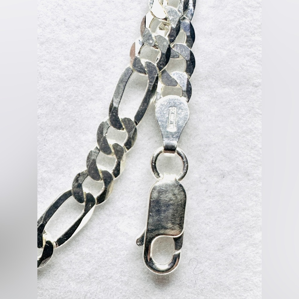 925 Italy Fígaro Bracelet - Sterling, 4.6mm wide, 8.5” long - Picture 2 of 3